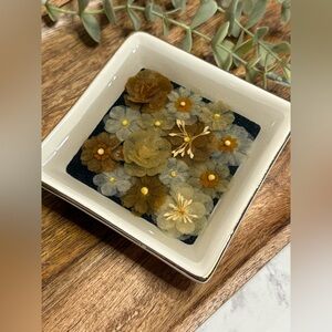 Handmade Floral Resin Jewlery/Ring Dish - Brown and Cream